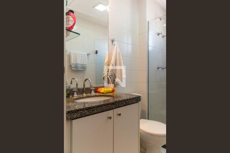 Apartamento à venda com 126m², 3 quartos e 2 vagas Apartamento à venda com 126m², 3 quartos e 2 vagasBanheiro da Suíte