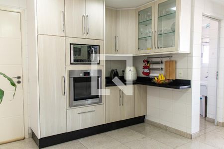Apartamento à venda com 126m², 3 quartos e 2 vagas Apartamento à venda com 126m², 3 quartos e 2 vagasCozinha