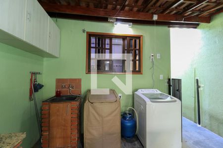 Casa à venda com 350m², 4 quartos e sem vaga Casa à venda com 350m², 4 quartos e sem vagaÁrea de Serviço