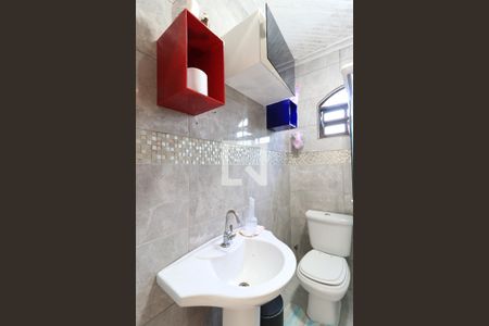 Casa à venda com 350m², 4 quartos e sem vaga Casa à venda com 350m², 4 quartos e sem vagaBanheiro 2