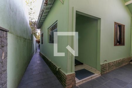 Casa à venda com 350m², 4 quartos e sem vaga Casa à venda com 350m², 4 quartos e sem vagaQuintal 2