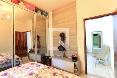 Casa à venda com 350m², 4 quartos e sem vaga Casa à venda com 350m², 4 quartos e sem vagaQuarto 1