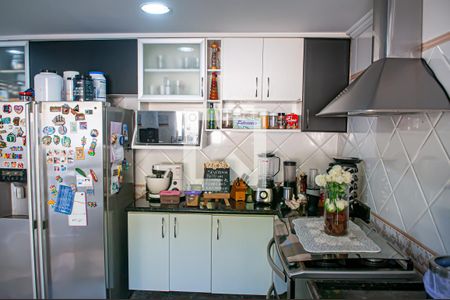 Casa para alugar com 400m², 4 quartos e 4 vagas Casa para alugar com 400m², 4 quartos e 4 vagasCozinha