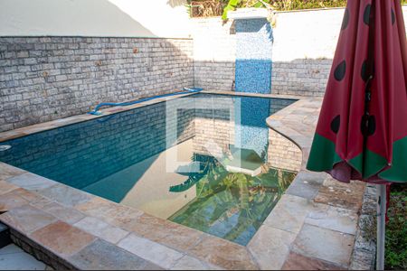 Casa para alugar com 400m², 4 quartos e 4 vagas Casa para alugar com 400m², 4 quartos e 4 vagasPiscina