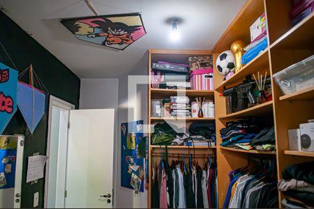 Casa para alugar com 400m², 4 quartos e 4 vagas Casa para alugar com 400m², 4 quartos e 4 vagasCloset