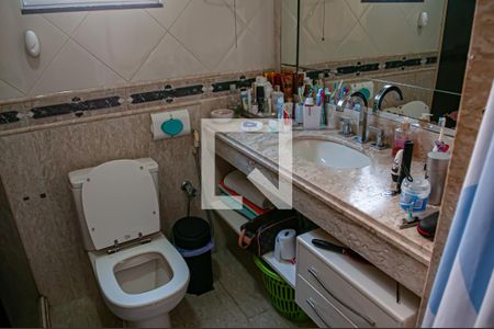 Casa para alugar com 400m², 4 quartos e 4 vagas Casa para alugar com 400m², 4 quartos e 4 vagasBanheiro