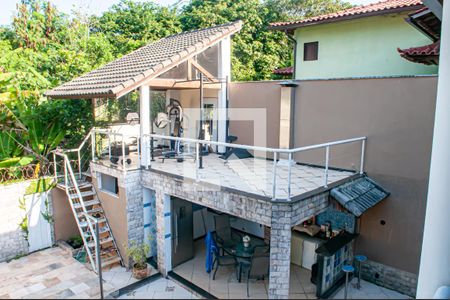 Casa para alugar com 400m², 4 quartos e 4 vagas Casa para alugar com 400m², 4 quartos e 4 vagasVaranda