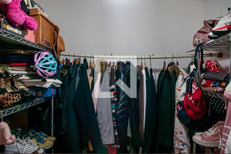 Casa para alugar com 400m², 4 quartos e 4 vagas Casa para alugar com 400m², 4 quartos e 4 vagasCloset