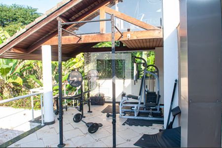 Casa para alugar com 400m², 4 quartos e 4 vagas Casa para alugar com 400m², 4 quartos e 4 vagasAcademia