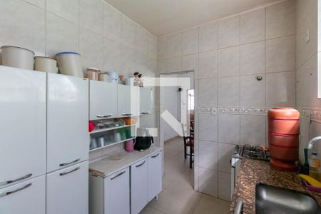Casa à venda com 400m², 3 quartos e 10 vagas Casa à venda com 400m², 3 quartos e 10 vagasCozinha