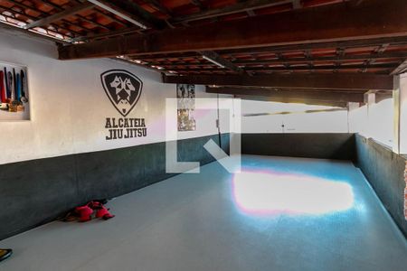 Casa à venda com 360m², 3 quartos e 1 vaga Casa à venda com 360m², 3 quartos e 1 vagaVaranda