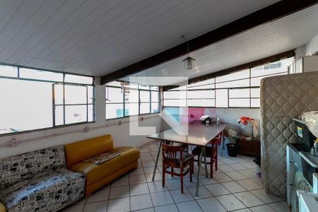 Casa à venda com 360m², 3 quartos e 1 vaga Casa à venda com 360m², 3 quartos e 1 vagaÁrea de Serviço