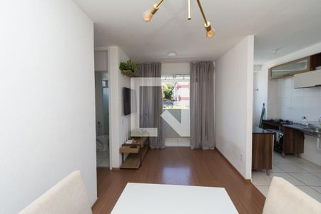 Sala de apartamento à venda com 2 quartos, 55m² em Jardim Riacho das Pedras, Contagem