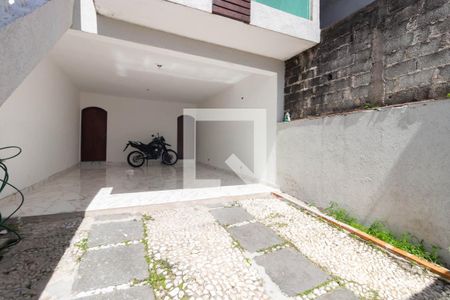 Casa à venda com 190m², 5 quartos e 4 vagasGaragem