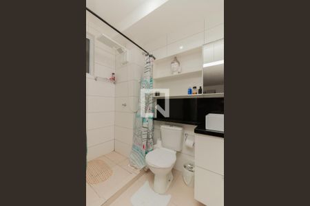 Apartamento à venda com 53m², 2 quartos e 1 vaga Apartamento à venda com 53m², 2 quartos e 1 vagaBanheiro