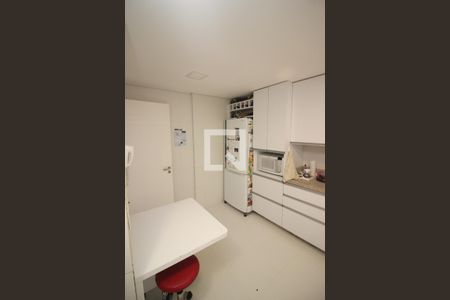 Apartamento à venda com 167m², 4 quartos e 3 vagasCozinha