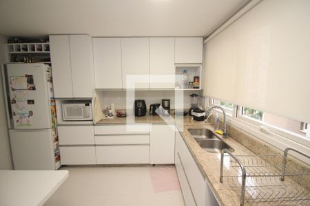 Apartamento à venda com 167m², 4 quartos e 3 vagasCozinha