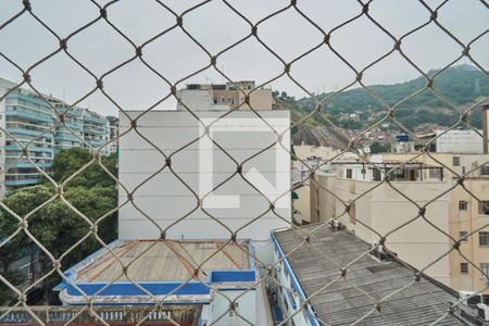Apartamento à venda com 66m², 2 quartos e 1 vaga Apartamento à venda com 66m², 2 quartos e 1 vagaÁrea de Serviço Vista