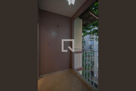 Apartamento à venda com 68m², 2 quartos e 1 vaga Apartamento à venda com 68m², 2 quartos e 1 vagaVaranda