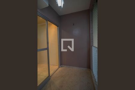 Apartamento à venda com 68m², 2 quartos e 1 vaga Apartamento à venda com 68m², 2 quartos e 1 vagaVaranda