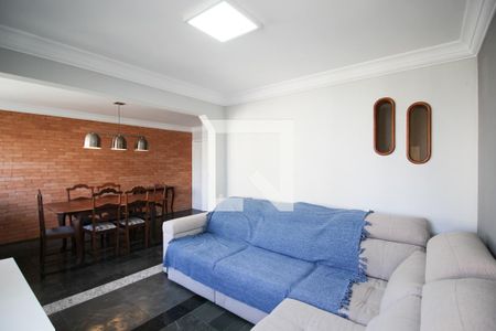Sala de TV de apartamento para alugar com 2 quartos, 110m² em Jardim Europa, São Paulo