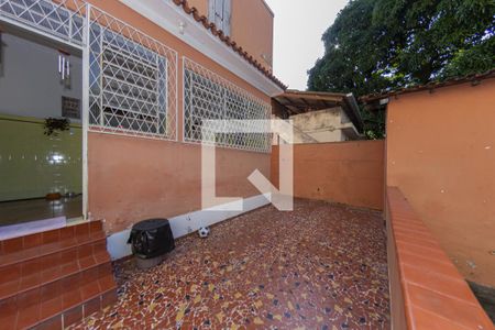 Casa à venda com 319m², 4 quartos e 3 vagasQuintal