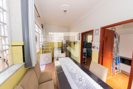 Casa à venda com 319m², 4 quartos e 3 vagasCozinha