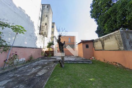 Casa à venda com 319m², 4 quartos e 3 vagasQuintal