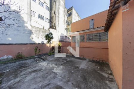 Casa à venda com 319m², 4 quartos e 3 vagasQuintal