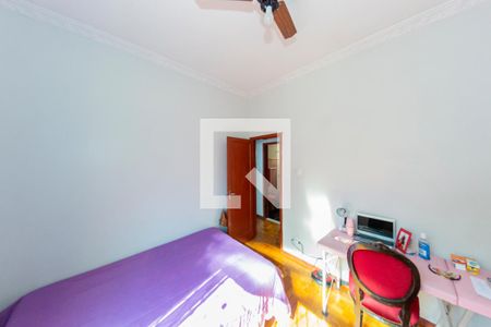 Casa à venda com 319m², 4 quartos e 3 vagasQuarto 2