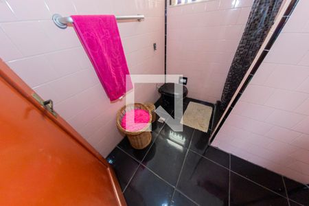 Casa à venda com 319m², 4 quartos e 3 vagasBanheiro