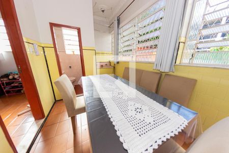 Casa à venda com 319m², 4 quartos e 3 vagasCozinha