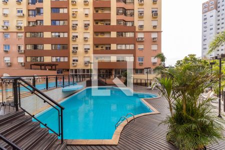 Apartamento à venda com 96m², 3 quartos e sem vagaÁrea comum - Piscina