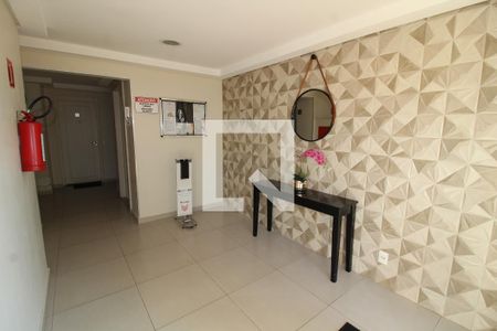 Apartamento à venda com 45m², 2 quartos e 1 vagaHall