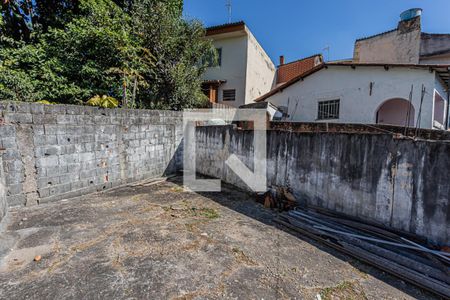 Casa para alugar com 150m², 2 quartos e 1 vagaQuintal fundos