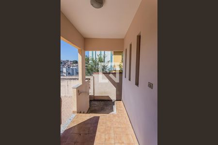 Casa para alugar com 150m², 2 quartos e 1 vagaEntrada