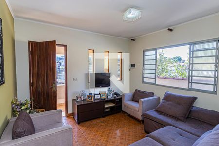 Sala de casa para alugar com 2 quartos, 150m² em Vila Nina, São Paulo