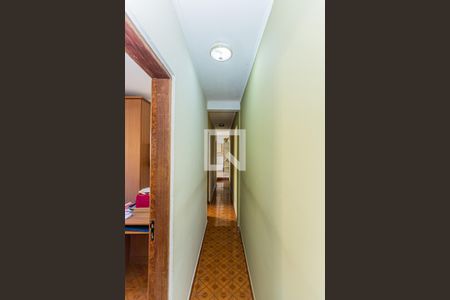 Corredor de casa para alugar com 2 quartos, 150m² em Vila Nina, São Paulo