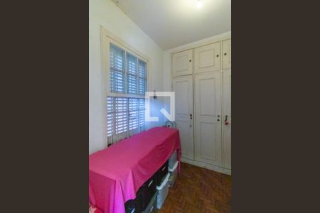 Casa à venda com 800m², 3 quartos e 10 vagasQuarto de Serviço 1