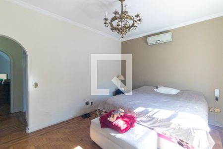 Casa à venda com 800m², 3 quartos e 10 vagasSuíte Máster