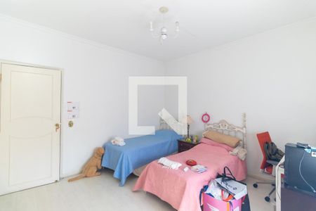 Casa à venda com 800m², 3 quartos e 10 vagasQuarto 2