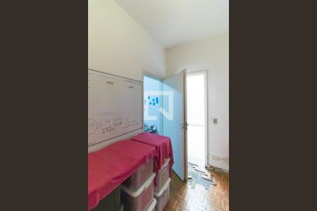 Casa à venda com 800m², 3 quartos e 10 vagasQuarto de Serviço 1