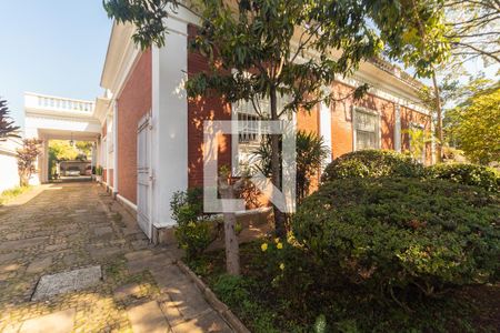 Casa à venda com 800m², 3 quartos e 10 vagasFachada