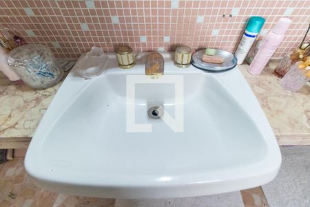 Casa à venda com 800m², 3 quartos e 10 vagasBanheiro Social