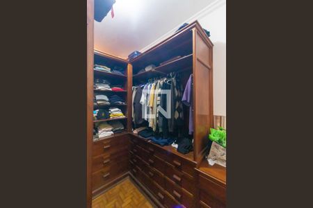 Casa à venda com 800m², 3 quartos e 10 vagasCloset da Suíte