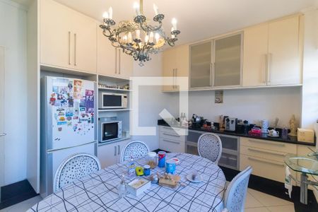 Casa à venda com 800m², 3 quartos e 10 vagasCopa