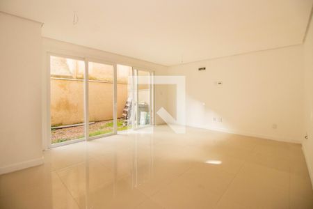 Sala de casa de condomínio à venda com 3 quartos, 238m² em Morro Santana, Porto Alegre