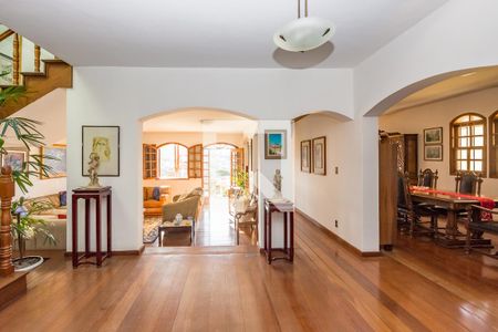 Ante sala de casa à venda com 4 quartos, 406m² em Santa Lúcia, Belo Horizonte