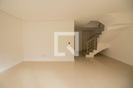 Sala de casa de condomínio à venda com 3 quartos, 256m² em Morro Santana, Porto Alegre