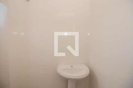 Casa de condomínio à venda com 256m², 3 quartos e 2 vagas Casa de condomínio à venda com 256m², 3 quartos e 2 vagasBanheiro Auxiliar